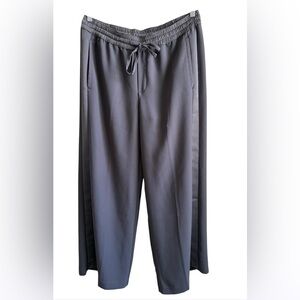 Banana Republic - High Rise Wide Leg Draw String Pants - Size 12 Short - Gray